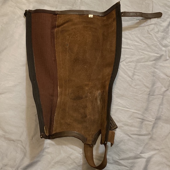 Equestrian suede brown half chaps - Picture 5 of 6